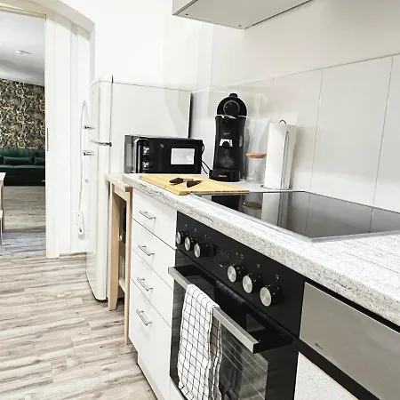 Wellness Apartment - Sauna - 3 Schlafzimmer - 6 Personen - Zentrum Hannover Exterior photo