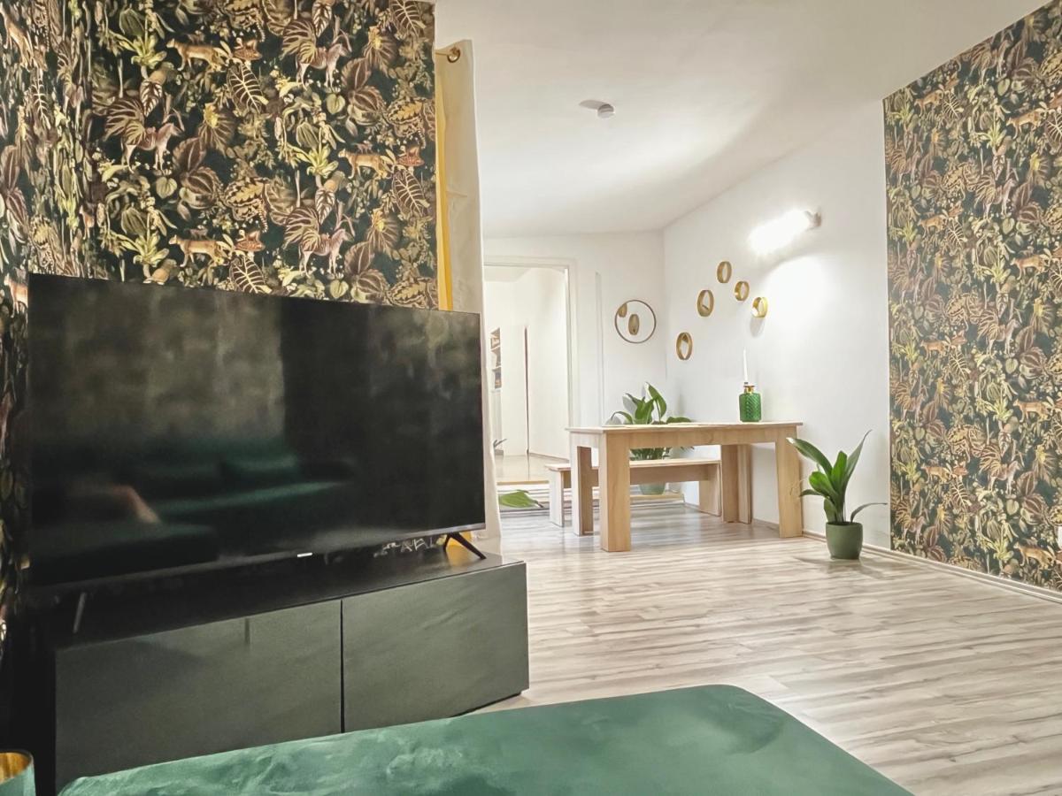 Wellness - Sauna - 3 Schlafzimmer - 6 Personen - Zentrum Apartment *